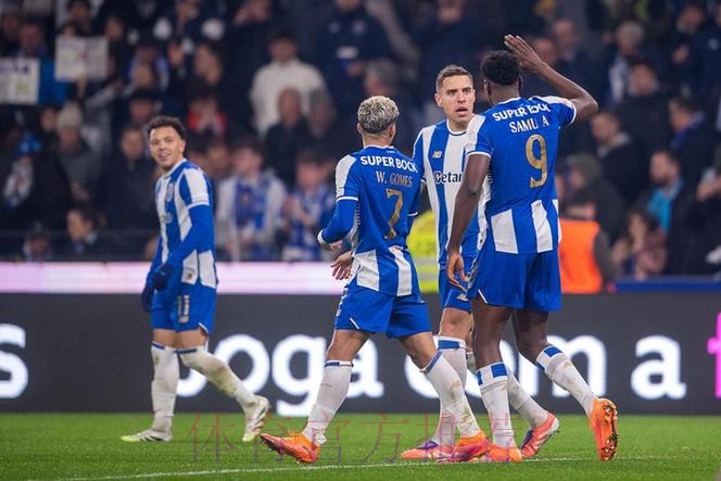 2-0!葡超30冠霸主8连胜+开局16轮不败 62岁穆帅绝望:被甩开10分 2-0!葡超30冠霸主8连胜+开局16轮不败 62岁穆帅绝望:被甩开10分