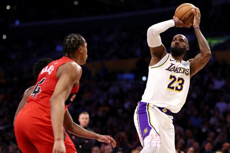 詹姆斯得分突破51000分成NBA第一人 湖人胜猛龙